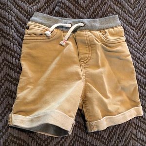 EUC 3T Comfy/stretchy Khaki Cuffed Shorts